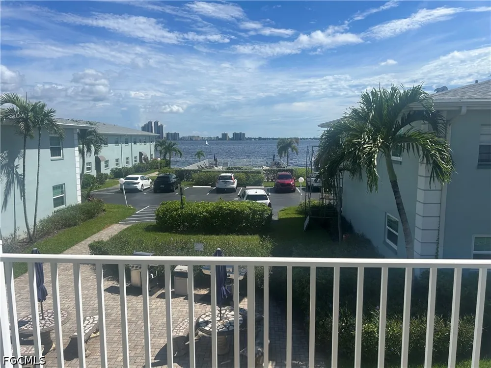 Key Drive #4 North Fort Myers, FL 33903