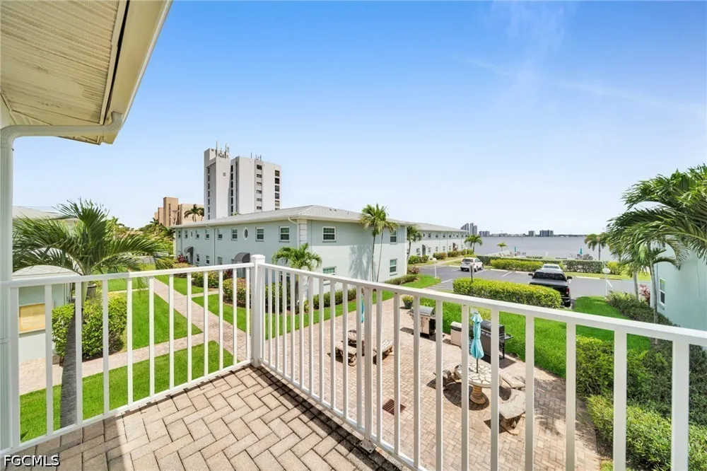 Key Drive #4 North Fort Myers, FL 33903