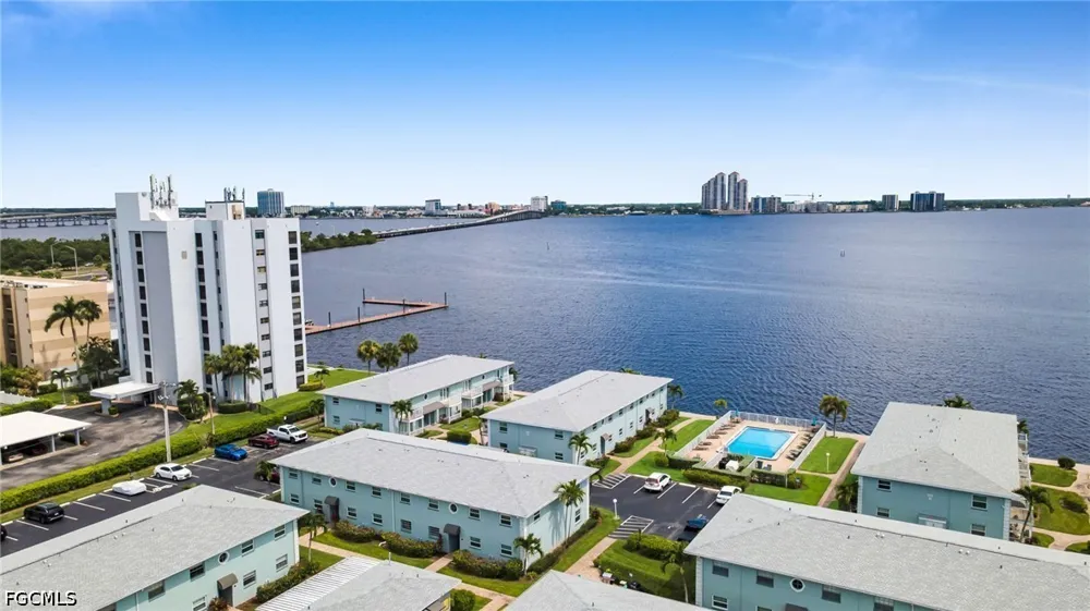 Key Drive #4 North Fort Myers, FL 33903