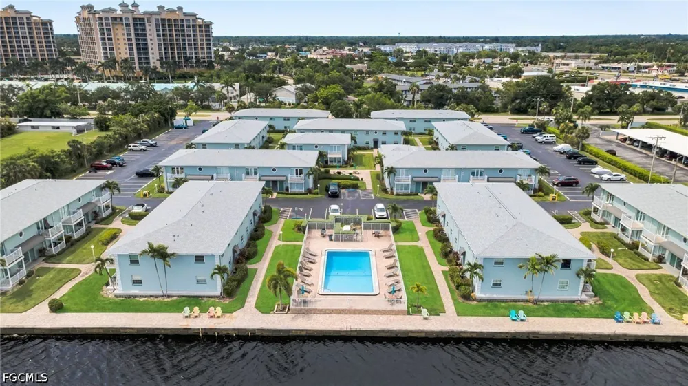 Key Drive #4 North Fort Myers, FL 33903