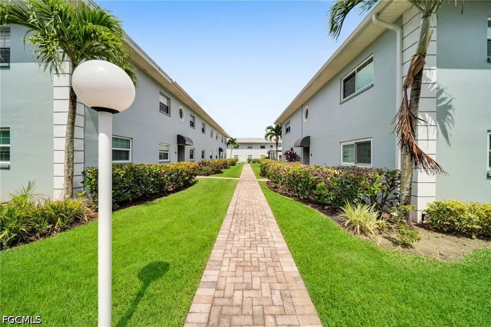 Key Drive #4 North Fort Myers, FL 33903