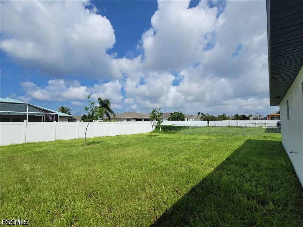 SW 19th Avenue Cape Coral, FL 33991