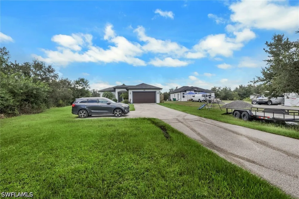 24th Avenue NE Naples, FL 34120