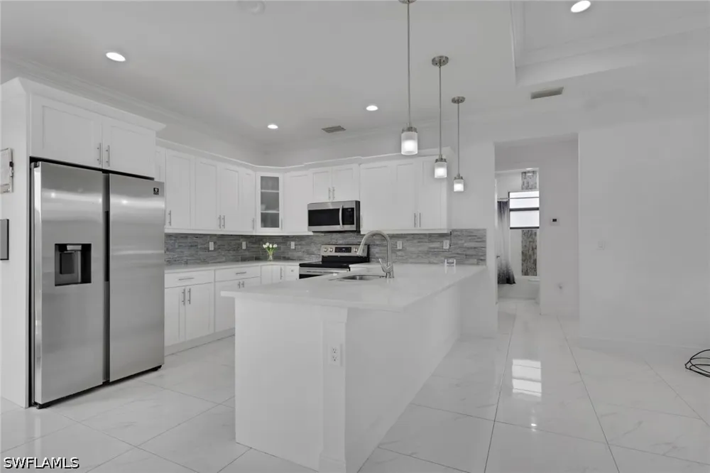 24th Avenue NE Naples, FL 34120