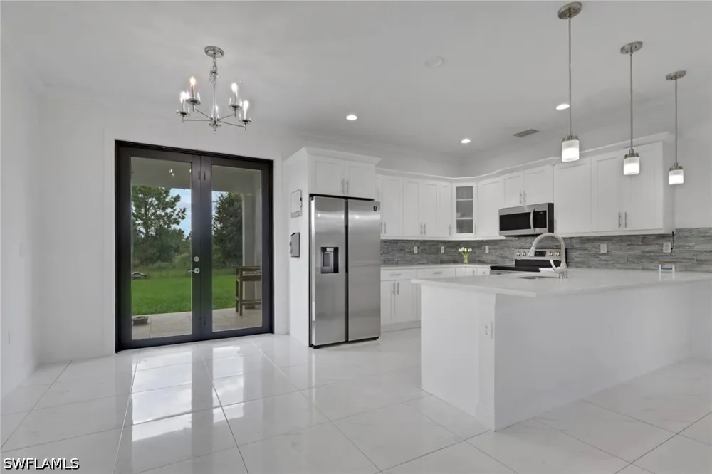 24th Avenue NE Naples, FL 34120