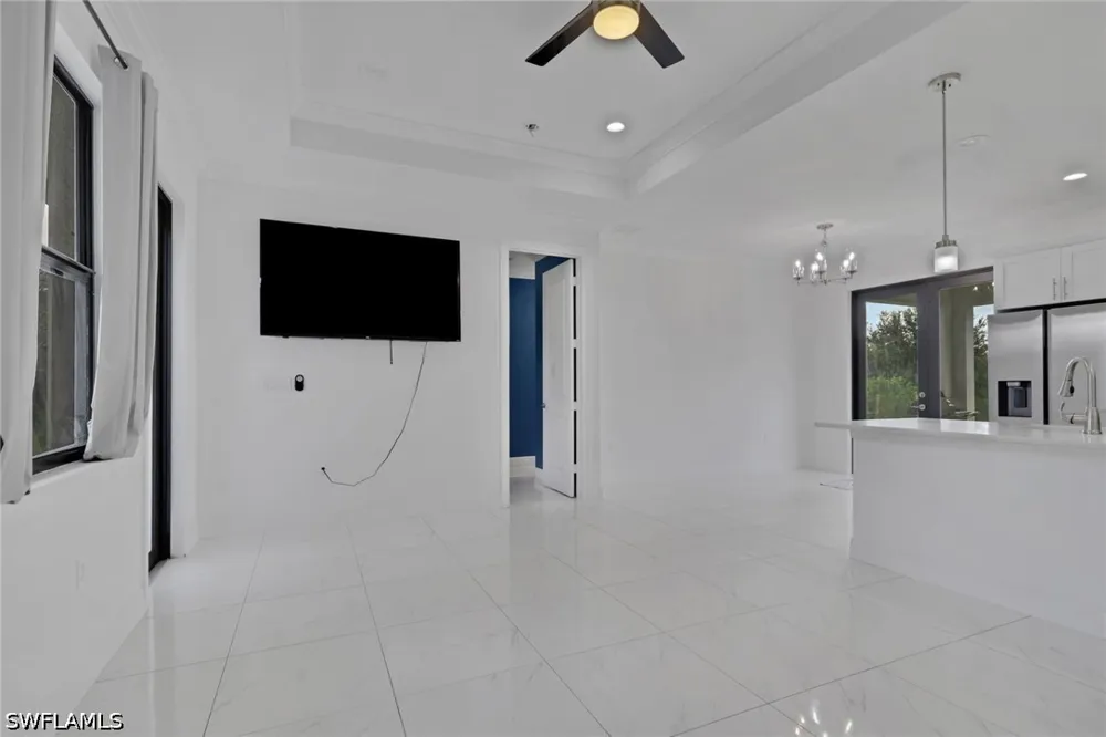 24th Avenue NE Naples, FL 34120