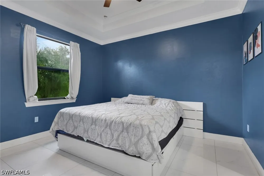 24th Avenue NE Naples, FL 34120