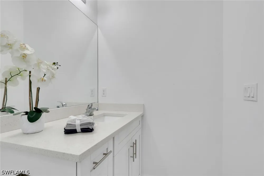 24th Avenue NE Naples, FL 34120