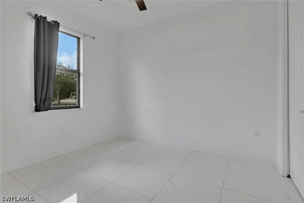 24th Avenue NE Naples, FL 34120