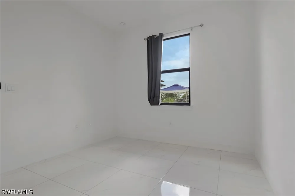 24th Avenue NE Naples, FL 34120