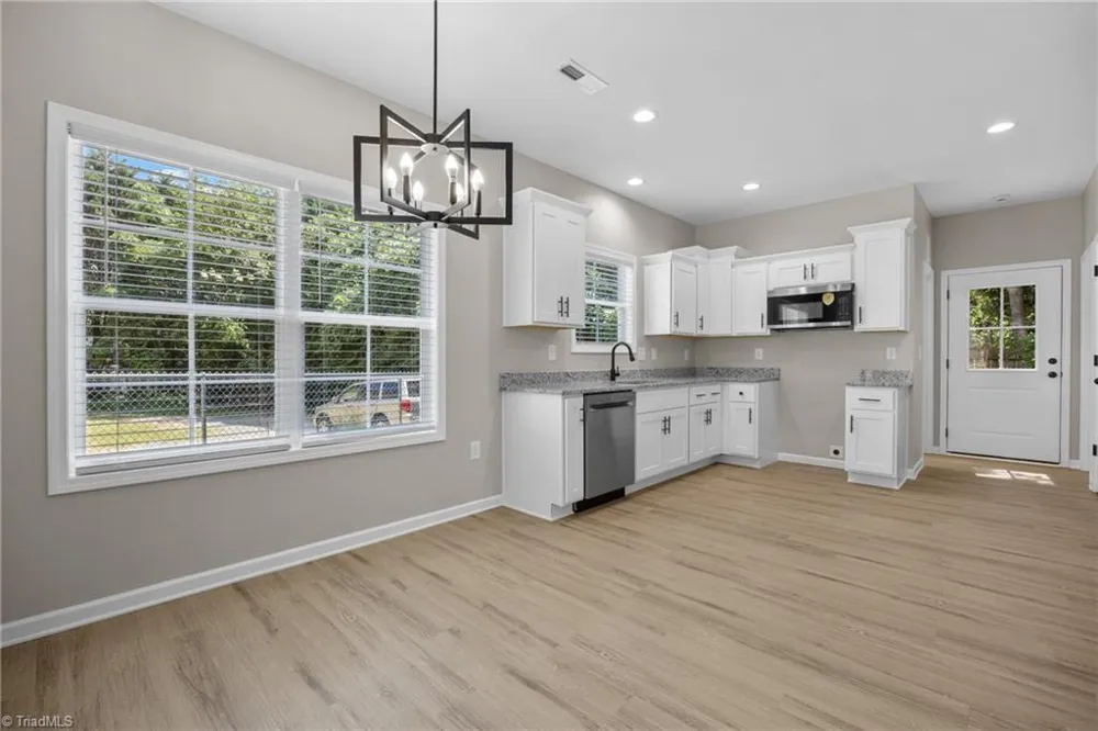 806 High Street Burlington, NC 27215