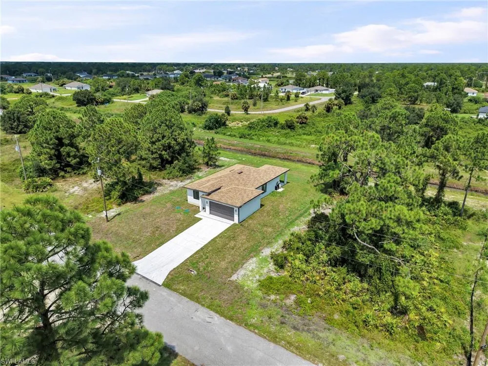 1035 Bandera Street Lehigh Acres, FL 33974