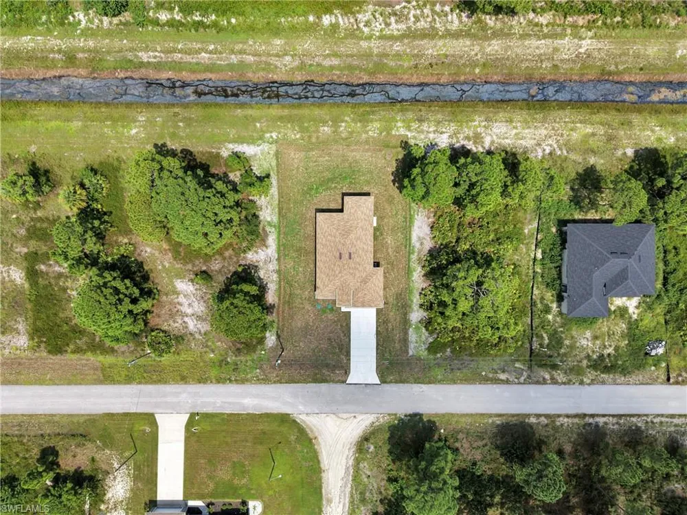 1035 Bandera Street Lehigh Acres, FL 33974