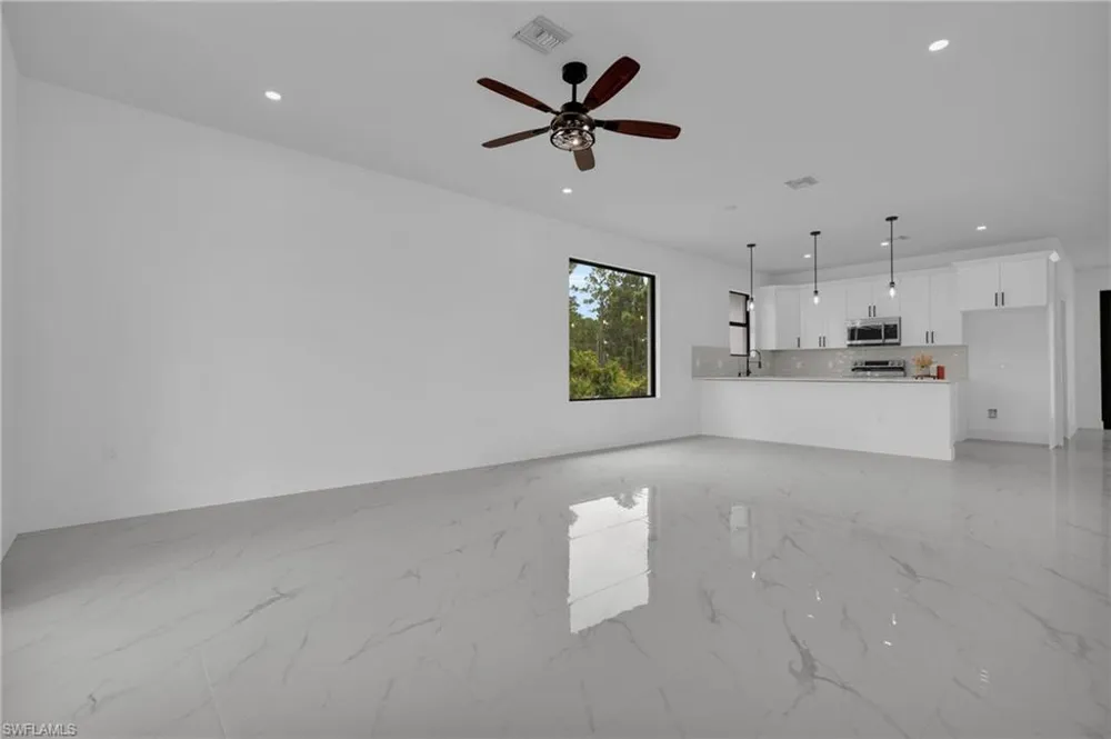 1035 Bandera Street Lehigh Acres, FL 33974
