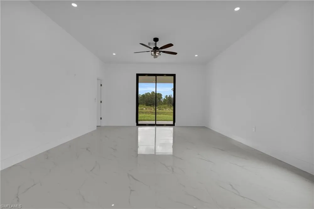1035 Bandera Street Lehigh Acres, FL 33974