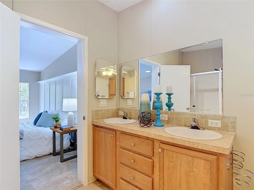 17235 CARLESIMO AVENUE Spring Hill, FL 34610