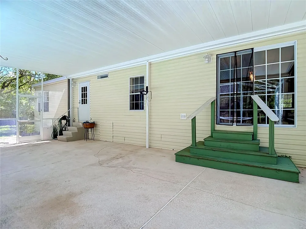 17235 CARLESIMO AVENUE Spring Hill, FL 34610