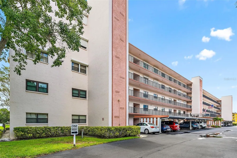8174 TERRACE GARDEN DRIVE #507 St Petersburg, FL 33709