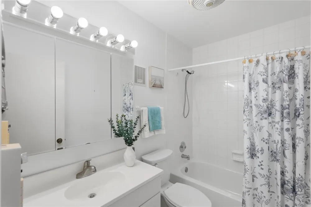 8174 TERRACE GARDEN DRIVE #507 St Petersburg, FL 33709