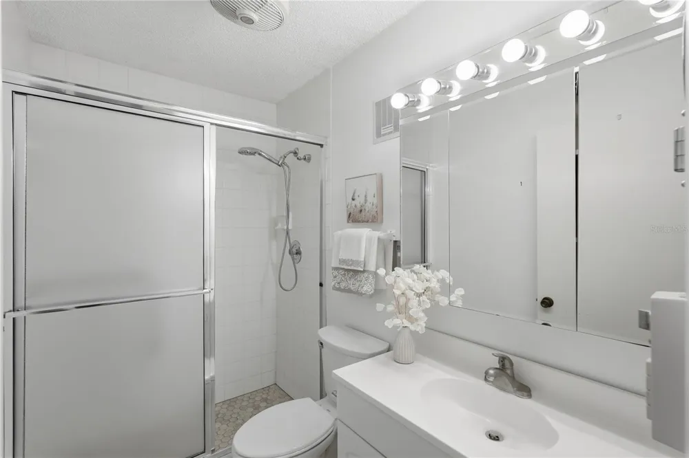 8174 TERRACE GARDEN DRIVE #507 St Petersburg, FL 33709