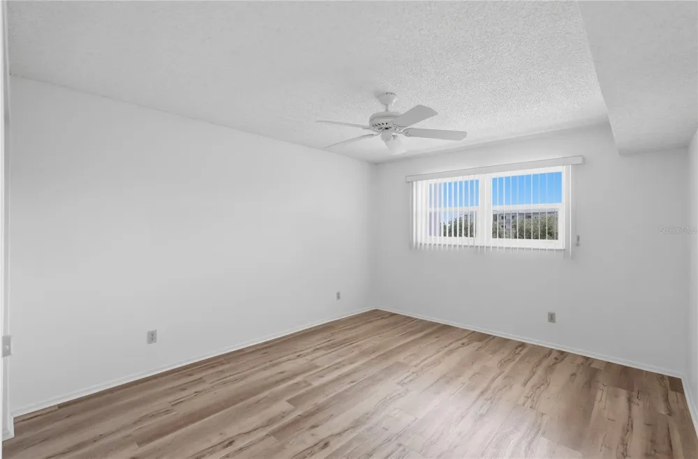 8174 TERRACE GARDEN DRIVE #507 St Petersburg, FL 33709