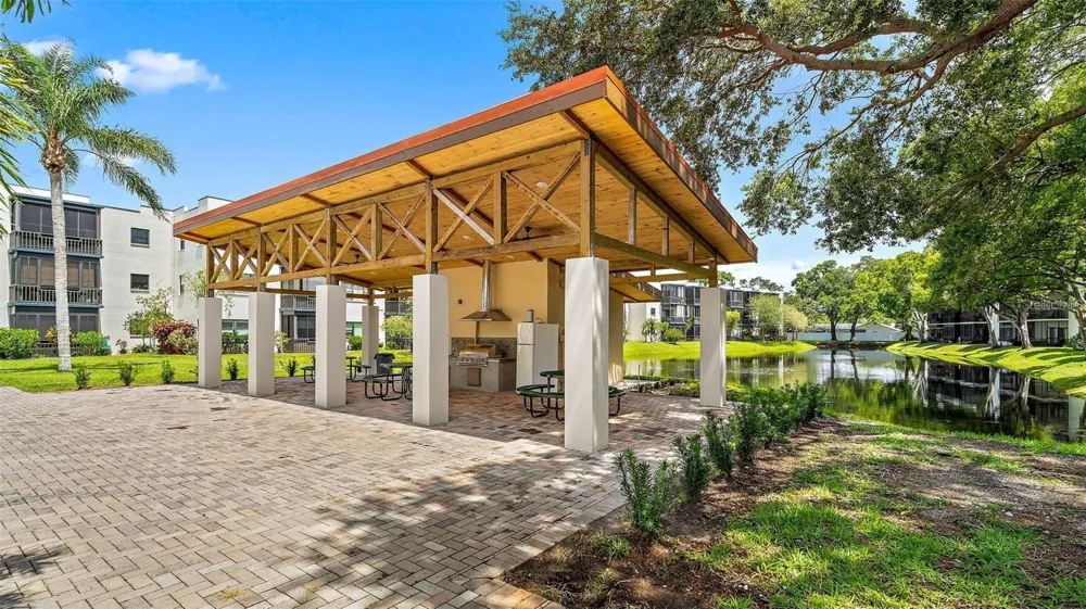 8174 TERRACE GARDEN DRIVE #507 St Petersburg, FL 33709