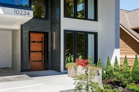 10234 NE 20th Place