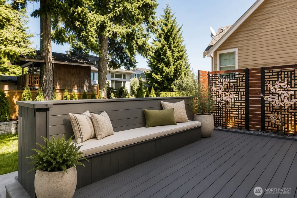 10234 NE 20th Place Bellevue, WA 98004