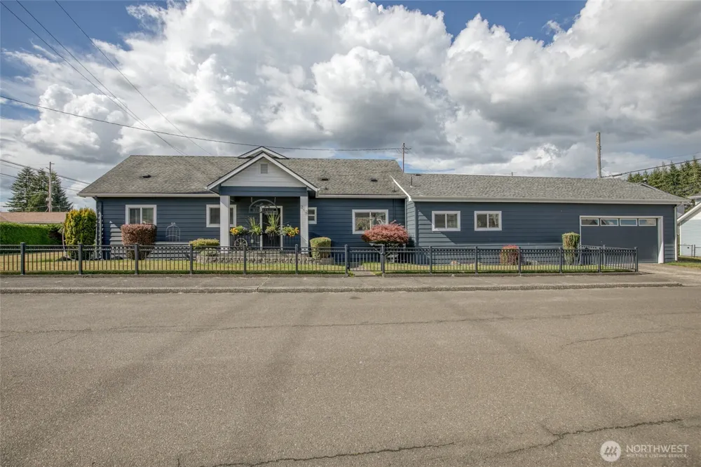 218 B STREET Cosmopolis, WA 98537