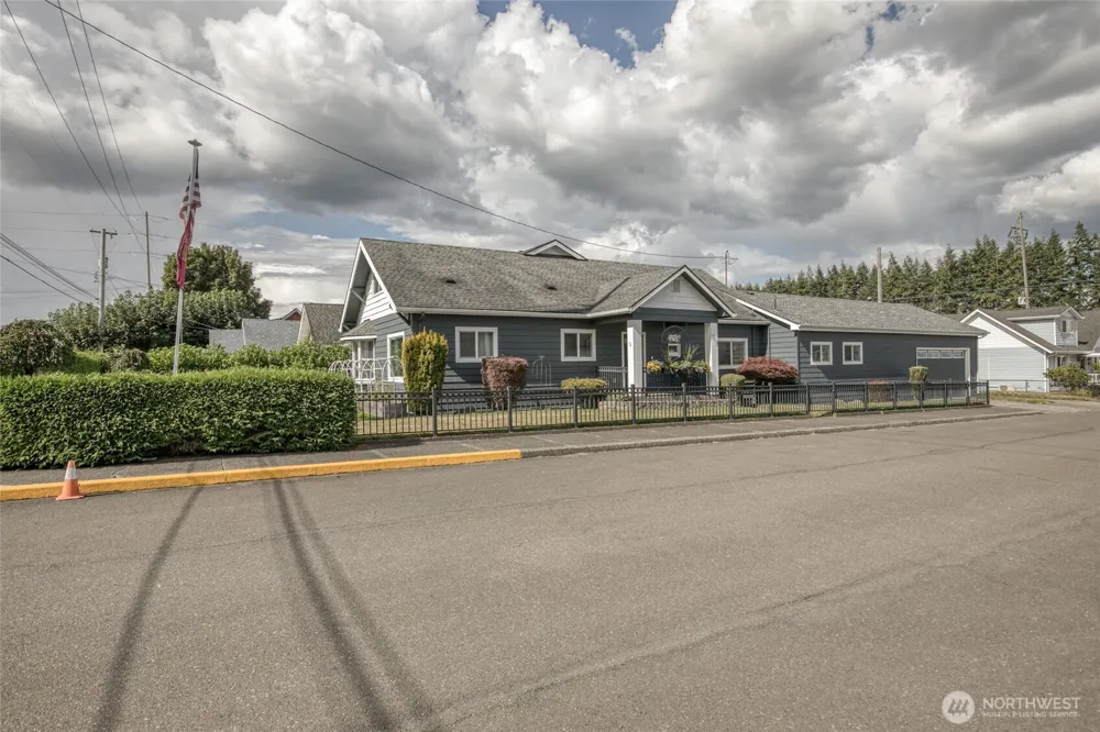 218 B STREET Cosmopolis, WA 98537
