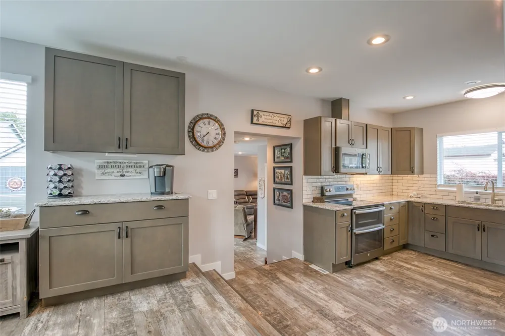 218 B STREET Cosmopolis, WA 98537