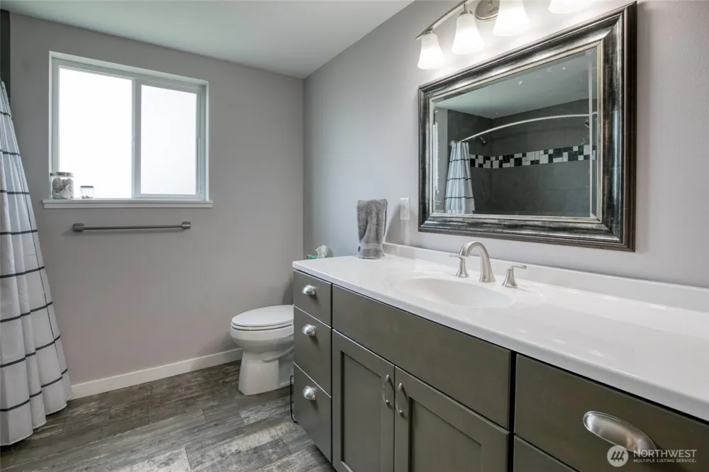 218 B STREET Cosmopolis, WA 98537