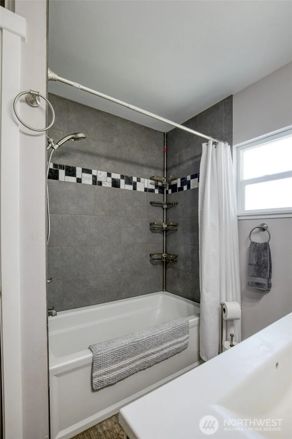 218 B STREET Cosmopolis, WA 98537