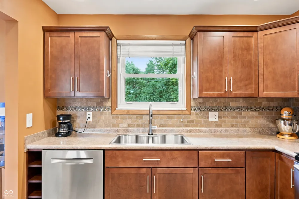 8027 E Troy Avenue Indianapolis, IN 46239