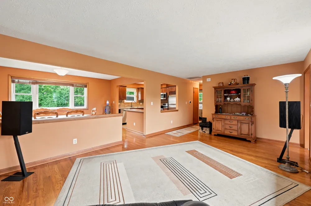 8027 E Troy Avenue Indianapolis, IN 46239