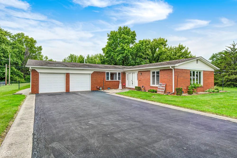 8027 E Troy Avenue Indianapolis, IN 46239