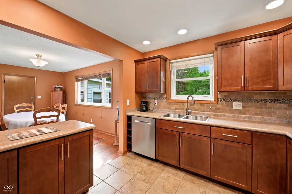 8027 E Troy Avenue Indianapolis, IN 46239