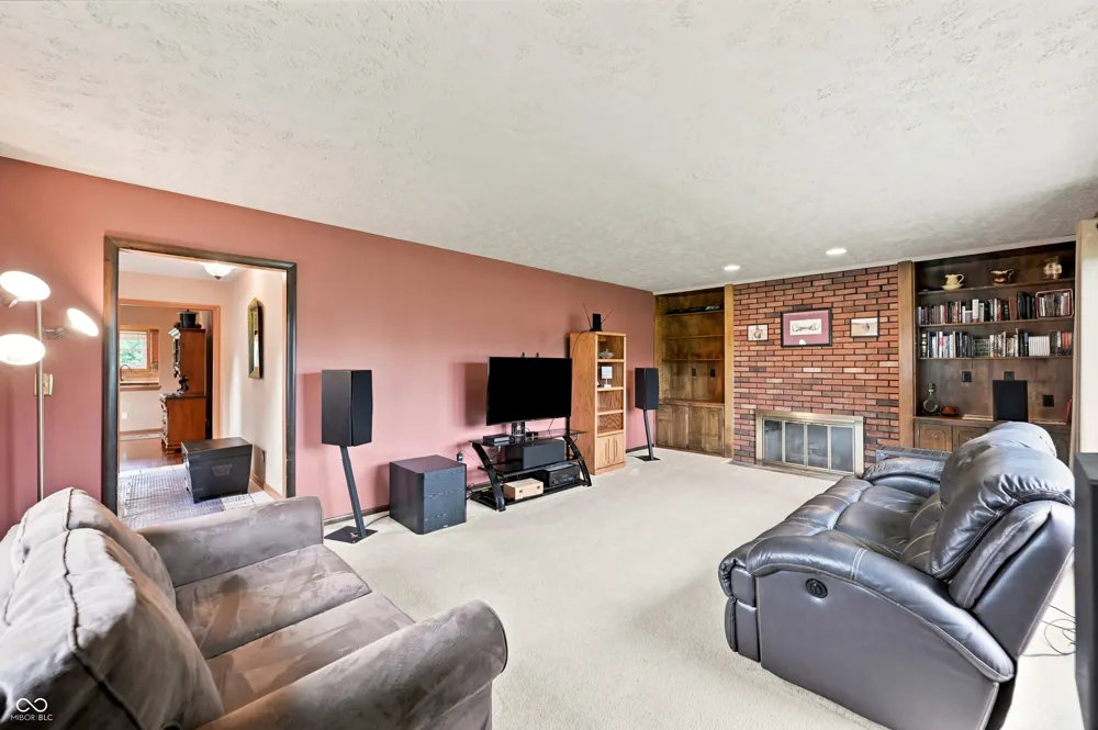 8027 E Troy Avenue Indianapolis, IN 46239