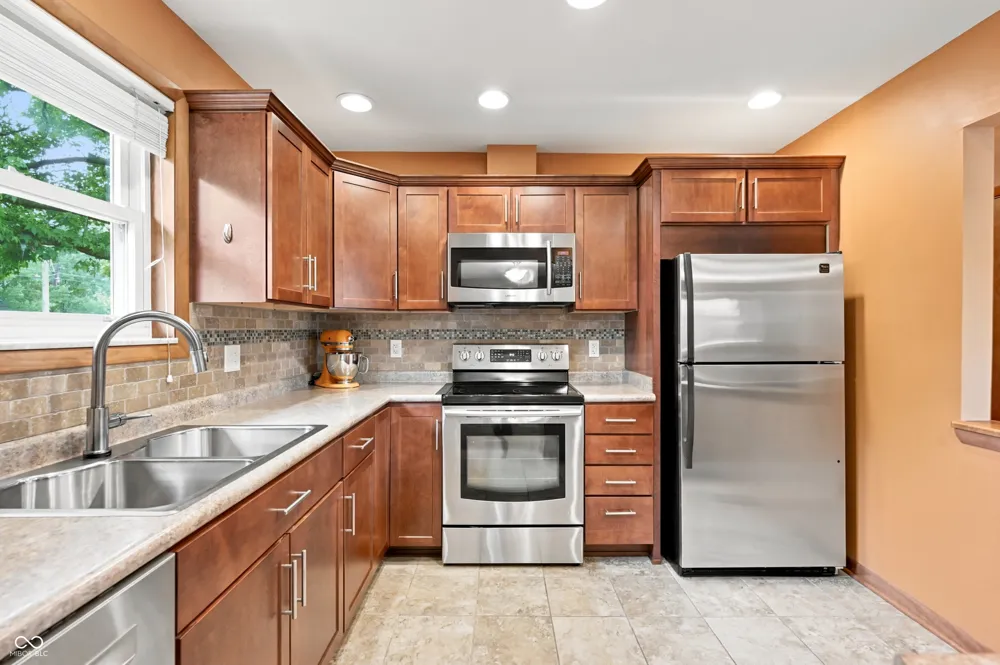 8027 E Troy Avenue Indianapolis, IN 46239