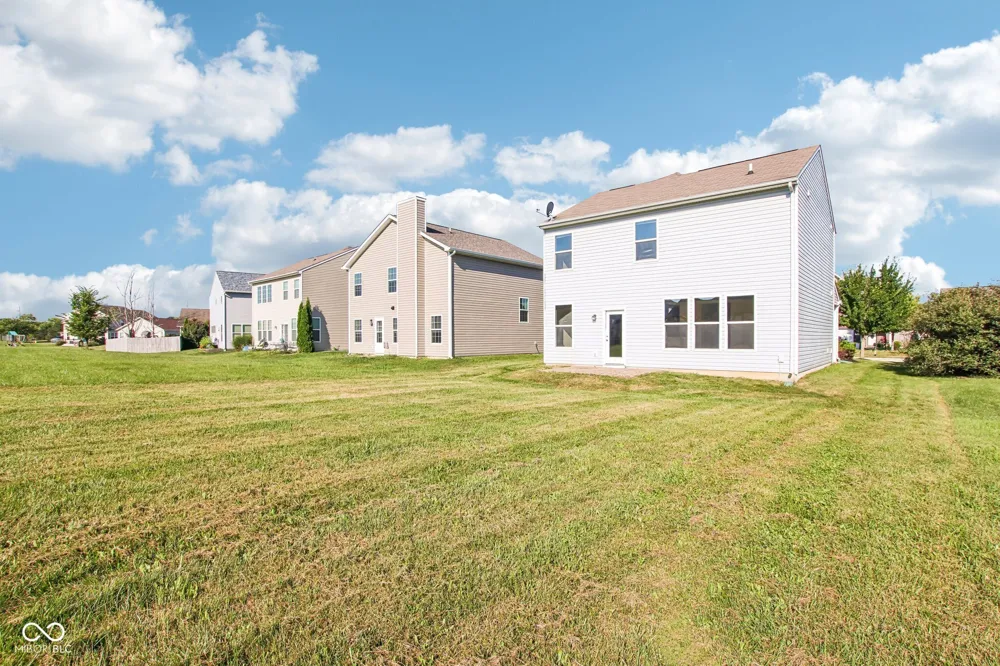 19492 Chip Shot Road Noblesville, IN 46062