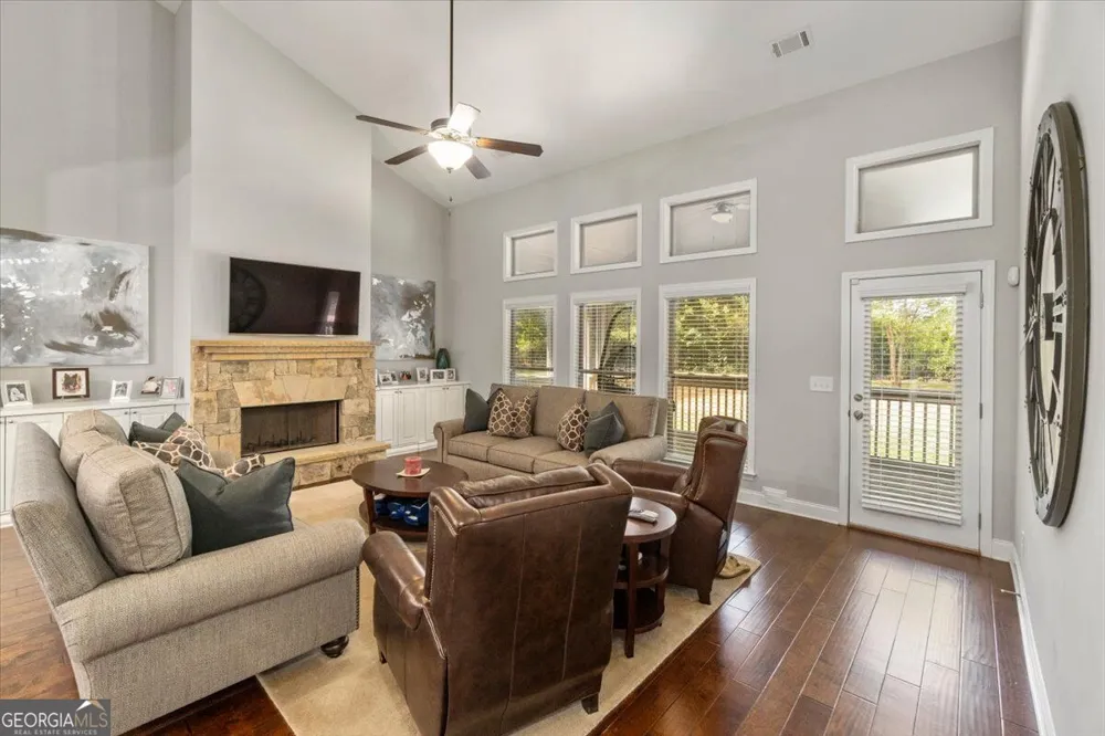 1068 Pebble Creek Way Watkinsville, GA 30677