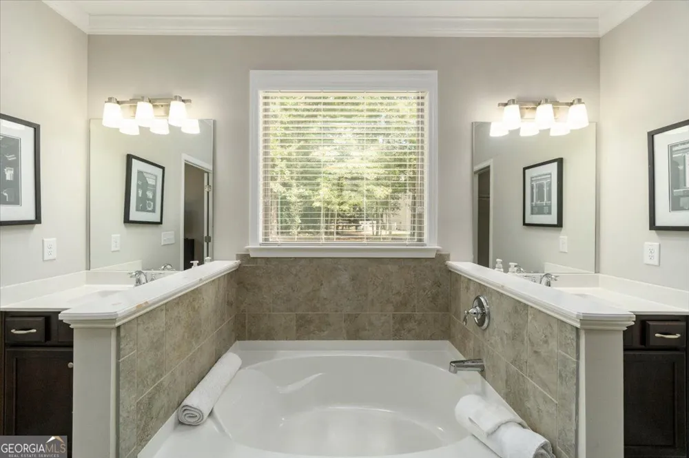 1068 Pebble Creek Way Watkinsville, GA 30677