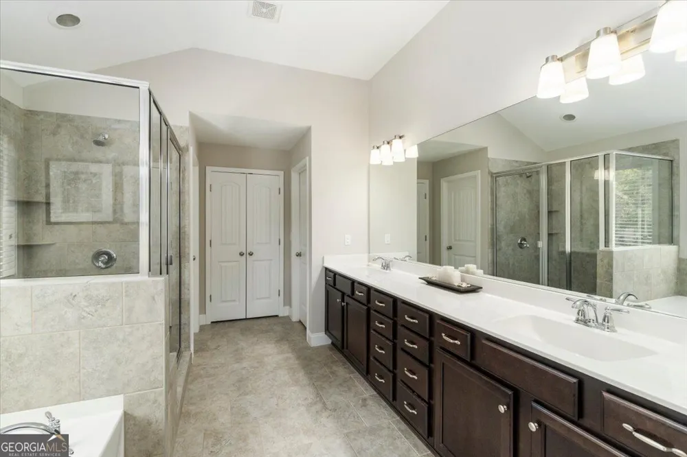 1068 Pebble Creek Way Watkinsville, GA 30677