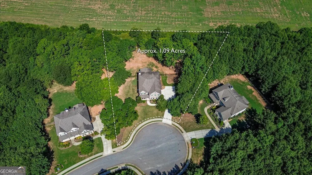 1068 Pebble Creek Way Watkinsville, GA 30677