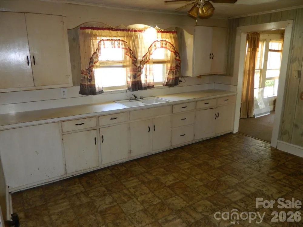 310 Reform Street SW Lenoir, NC 28645