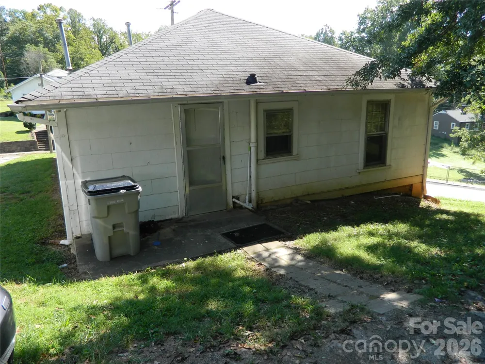 310 Reform Street SW Lenoir, NC 28645