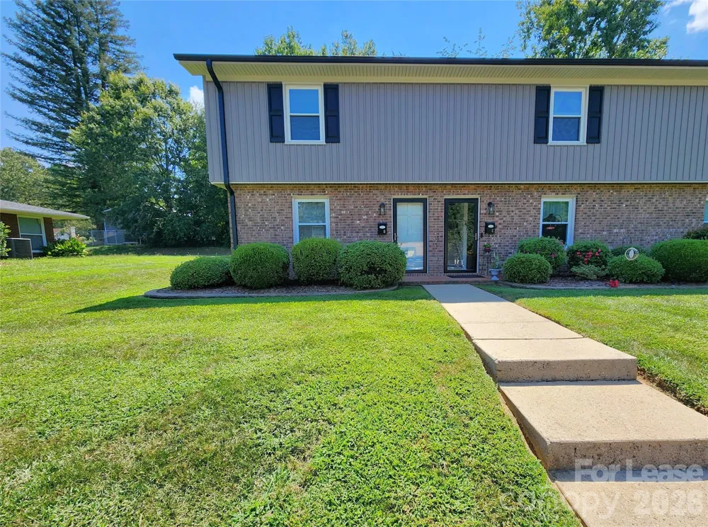 406 E 18th Street Kannapolis, NC 28083