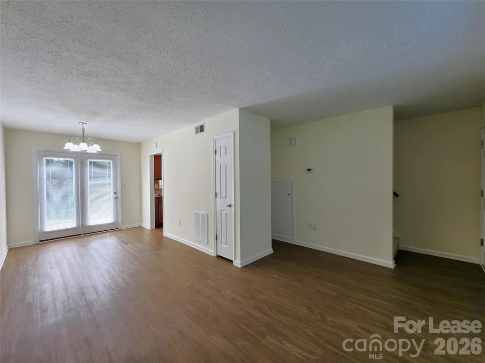 406 E 18th Street Kannapolis, NC 28083
