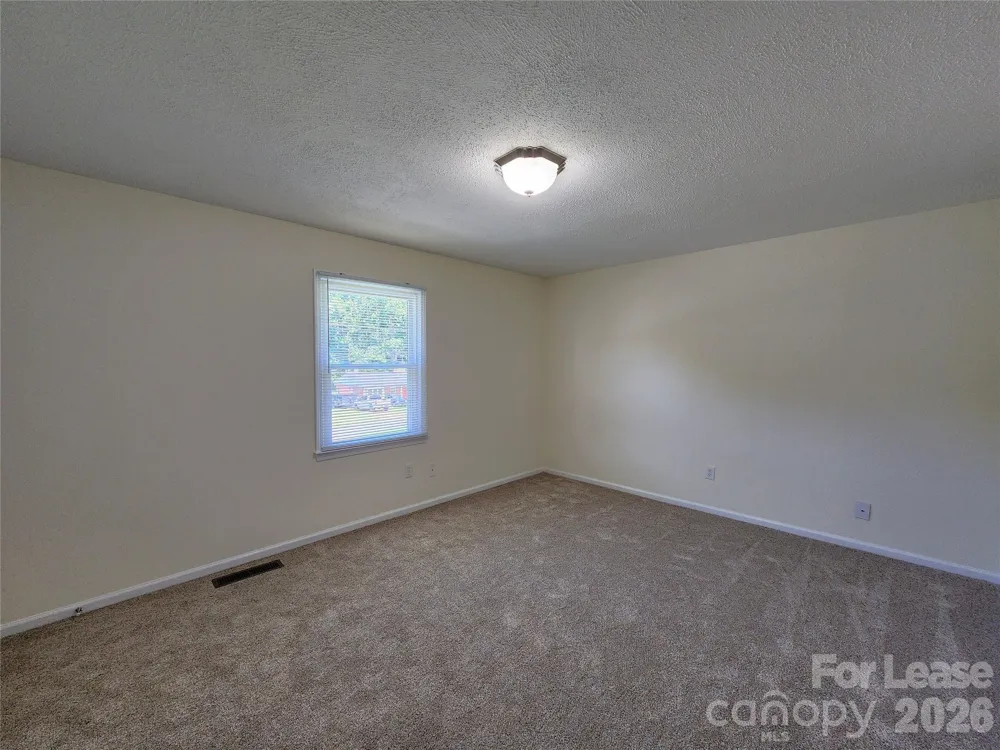 406 E 18th Street Kannapolis, NC 28083