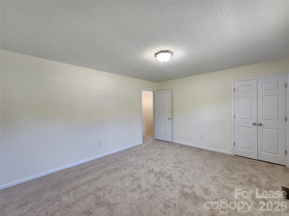 406 E 18th Street Kannapolis, NC 28083